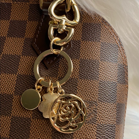 Flower Keychain charm - Picture 2 of 2